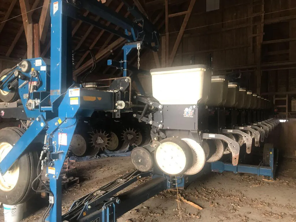 Iowa Auction Group Halverson Farm Equipment Auction Details