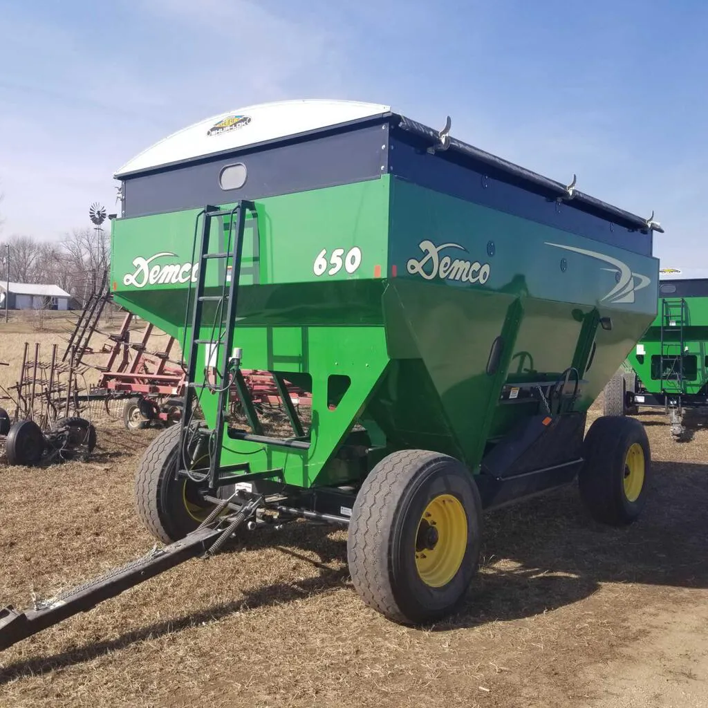 Iowa Auction Group Halverson Farm Equipment Auction Details