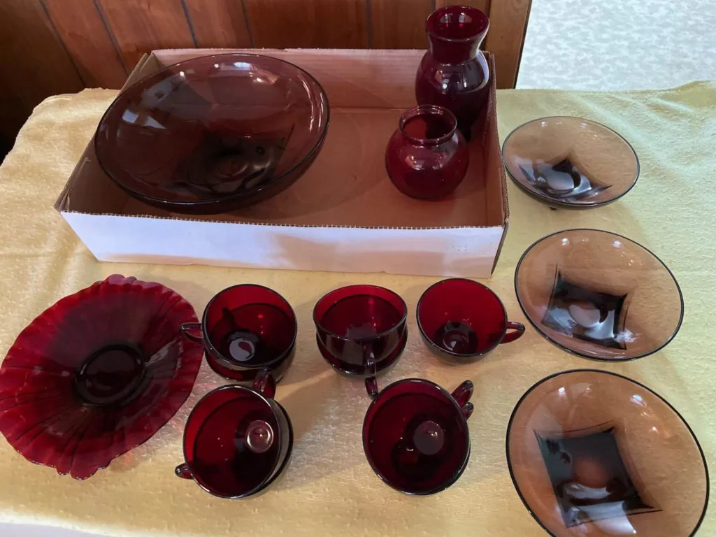 Iowa Auction Group - Antiques & Collectibles Auction Details