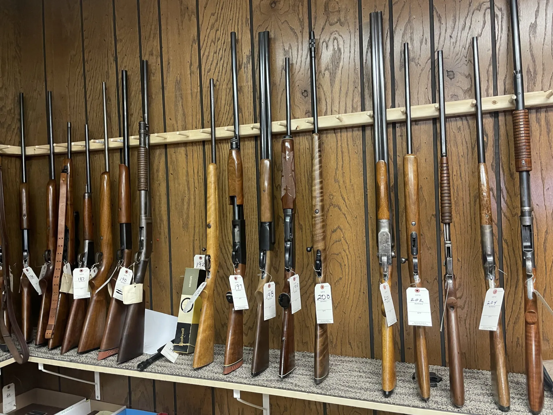 Vintage & Collectible Military Guns, & Ammo Auction Iowa