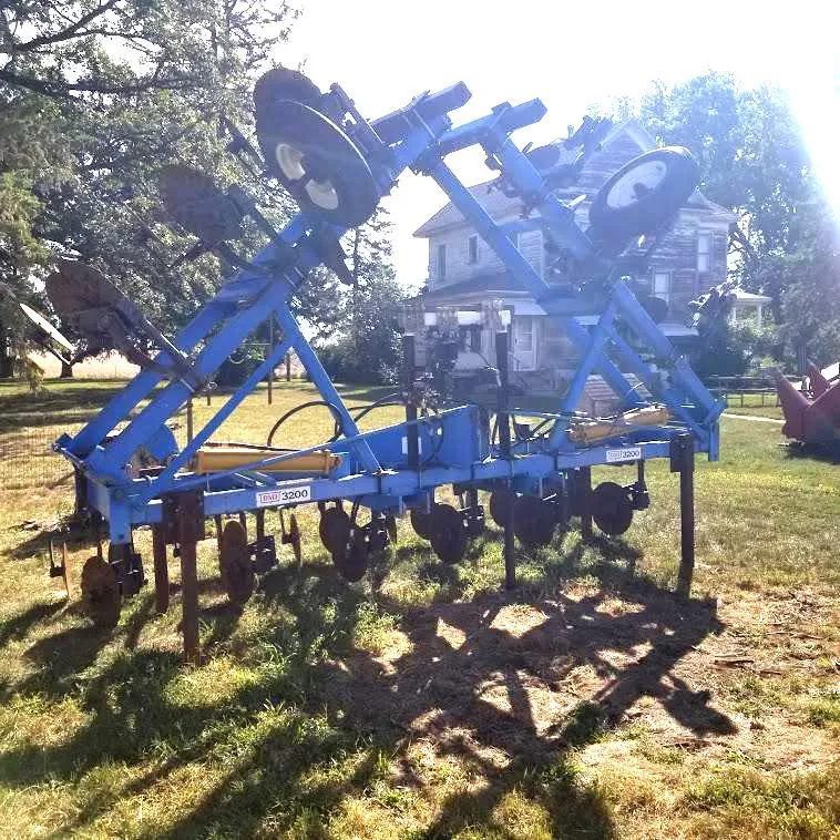 Iowa Auction Group Oswald Farm Equipment